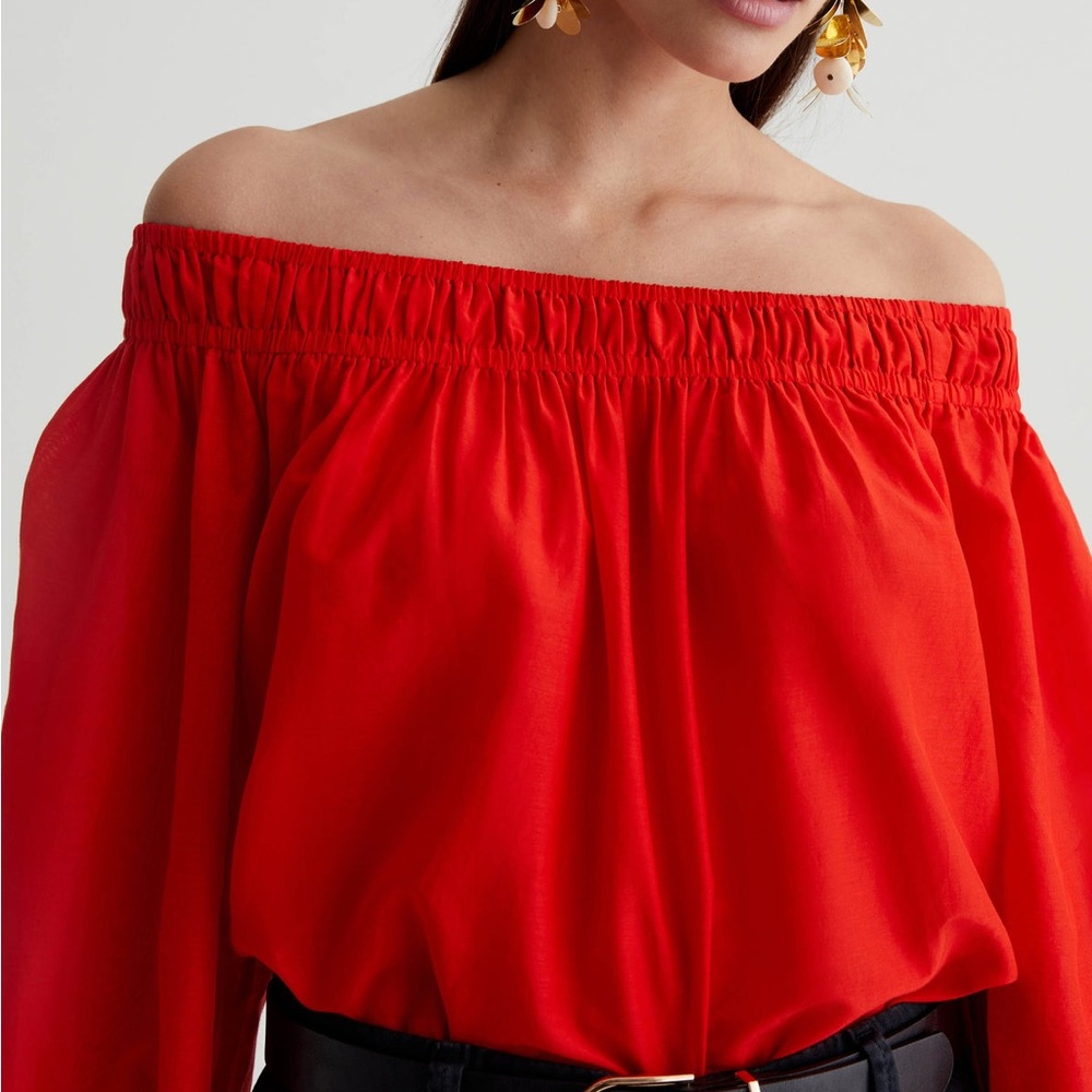 AG original NWT Carroline Top

Peasant Blouse
